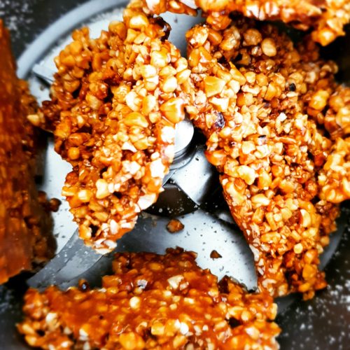 Nougatine aux amandes, noisettes, etc.
